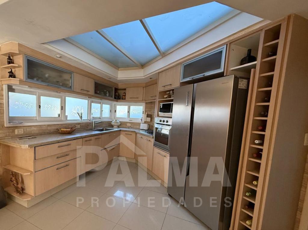 Foto de Chalet de 5 Ambientes con Parque y Pileta - Constitución, imagen 4