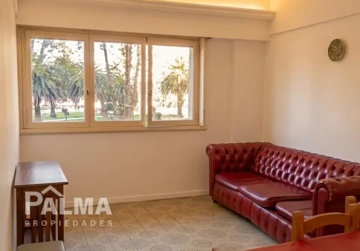 VENTA Departamento 3 Ambientes con dependencia - Plaza Colón /Centro 2