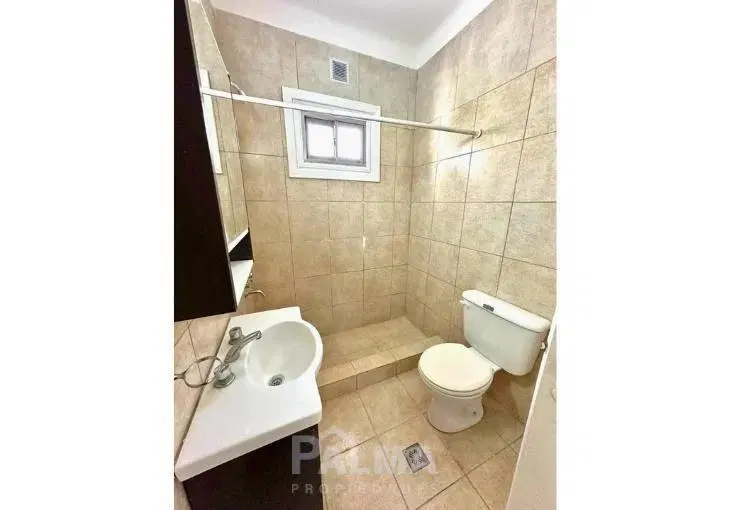 Departamento de 3 ambientes en primer piso por escalera - San Juan 2