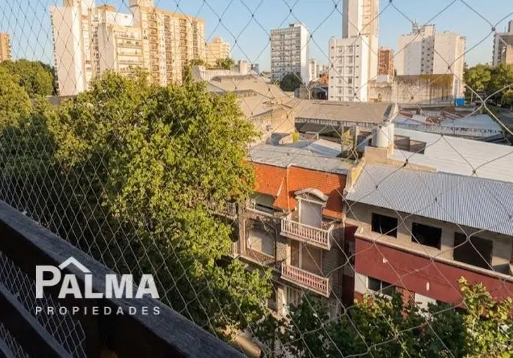 VENTA DEPARTAMENTO 3 AMBIENTES AL FRENTE CON BALCÓN - RECICLADO - CENTRO 3