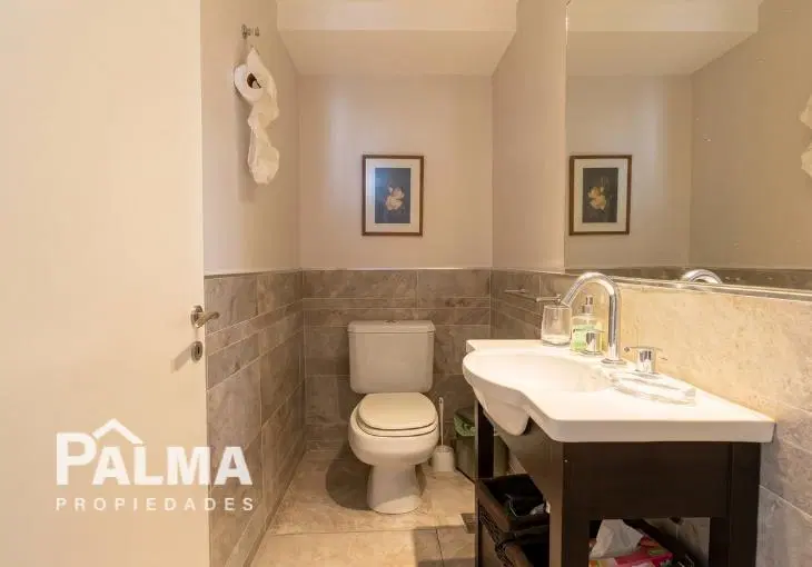 VENTA DEPARTAMENTO 3 AMBIENTES AL FRENTE CON BALCÓN - RECICLADO - CENTRO 4