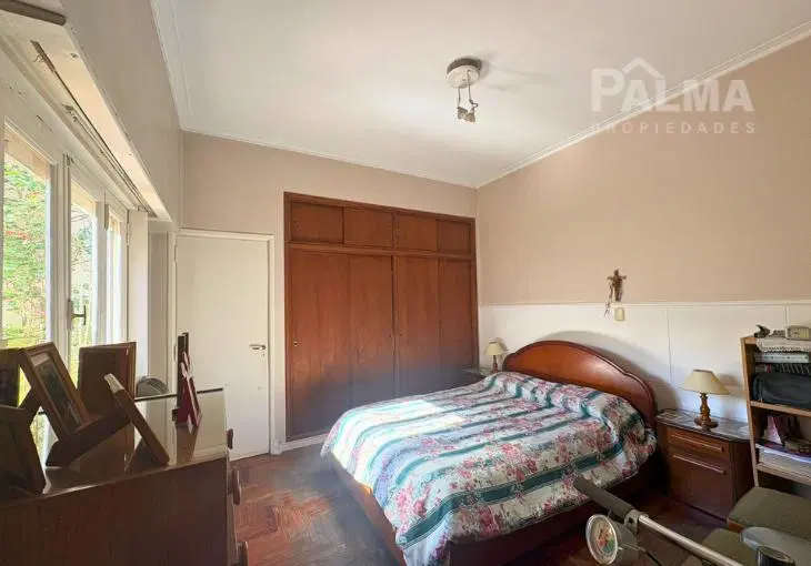 Casa de 5 ambientes con cochera y patio, Luro y Malvinas 5