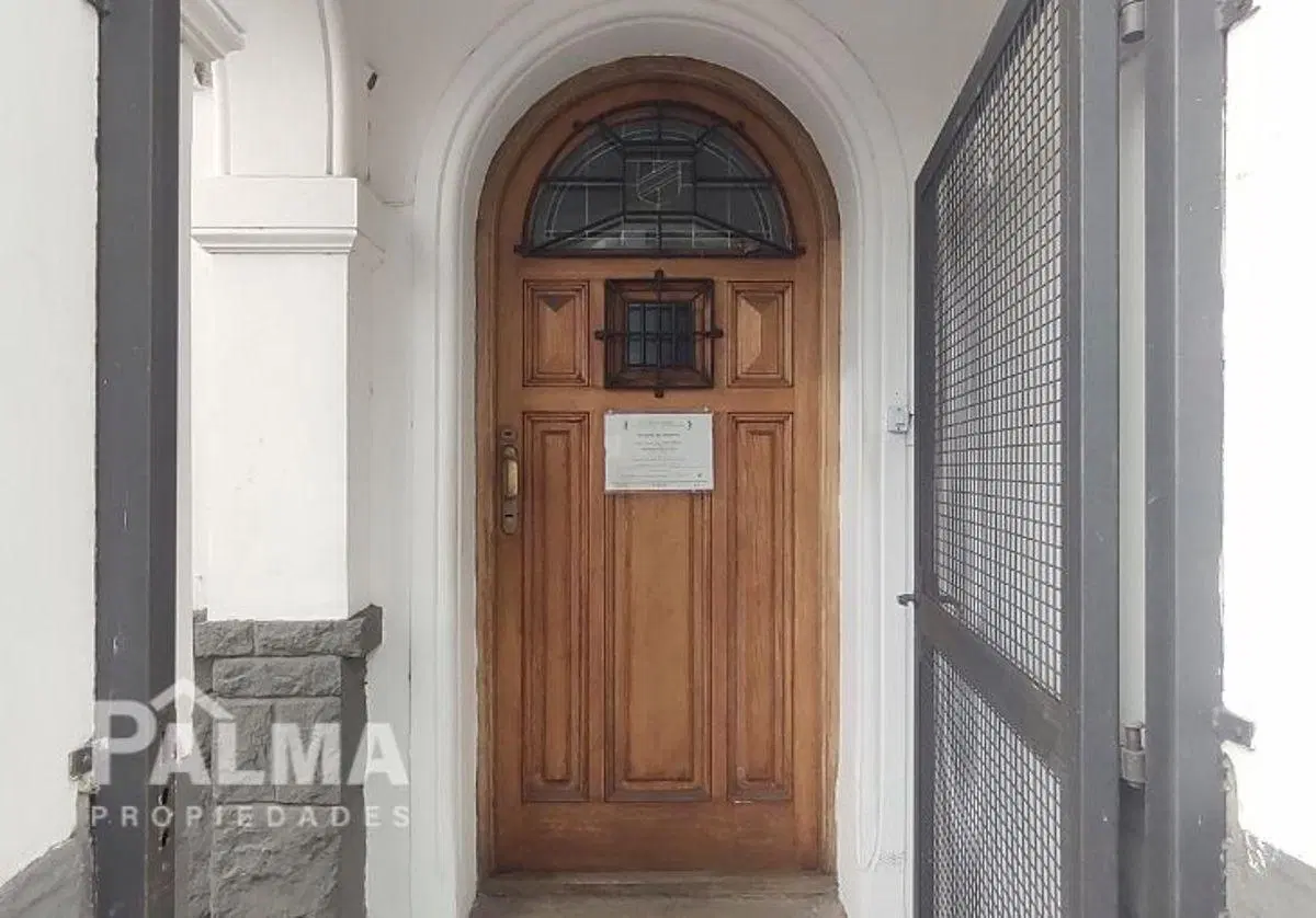 VENTA CASA DE ESTILO HABILITADA COMO CONSULTORIOS UBICACION ESTRATEGICA 4