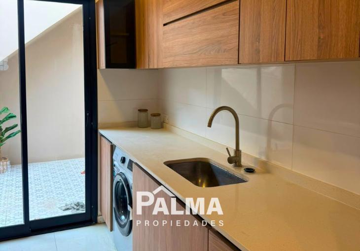 Foto de Casa en PH de 4 amb con garage y patio - La Perla, imagen 5