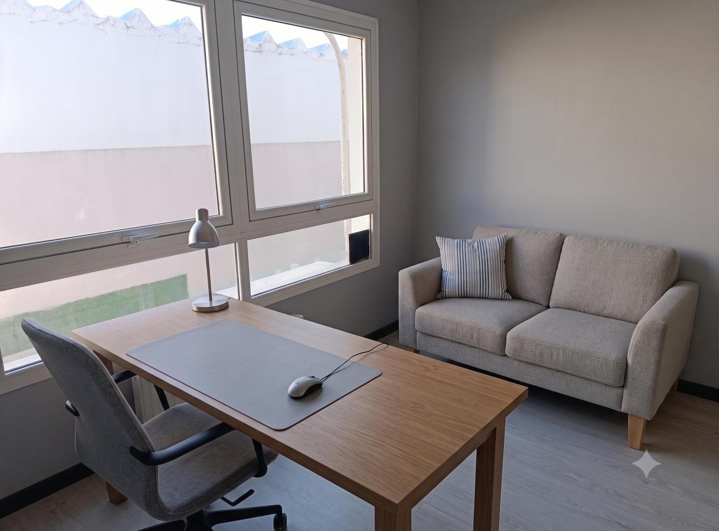 Foto de ALQUILER OFICINA COMERCIAL ZONA GÜEMES, imagen 3