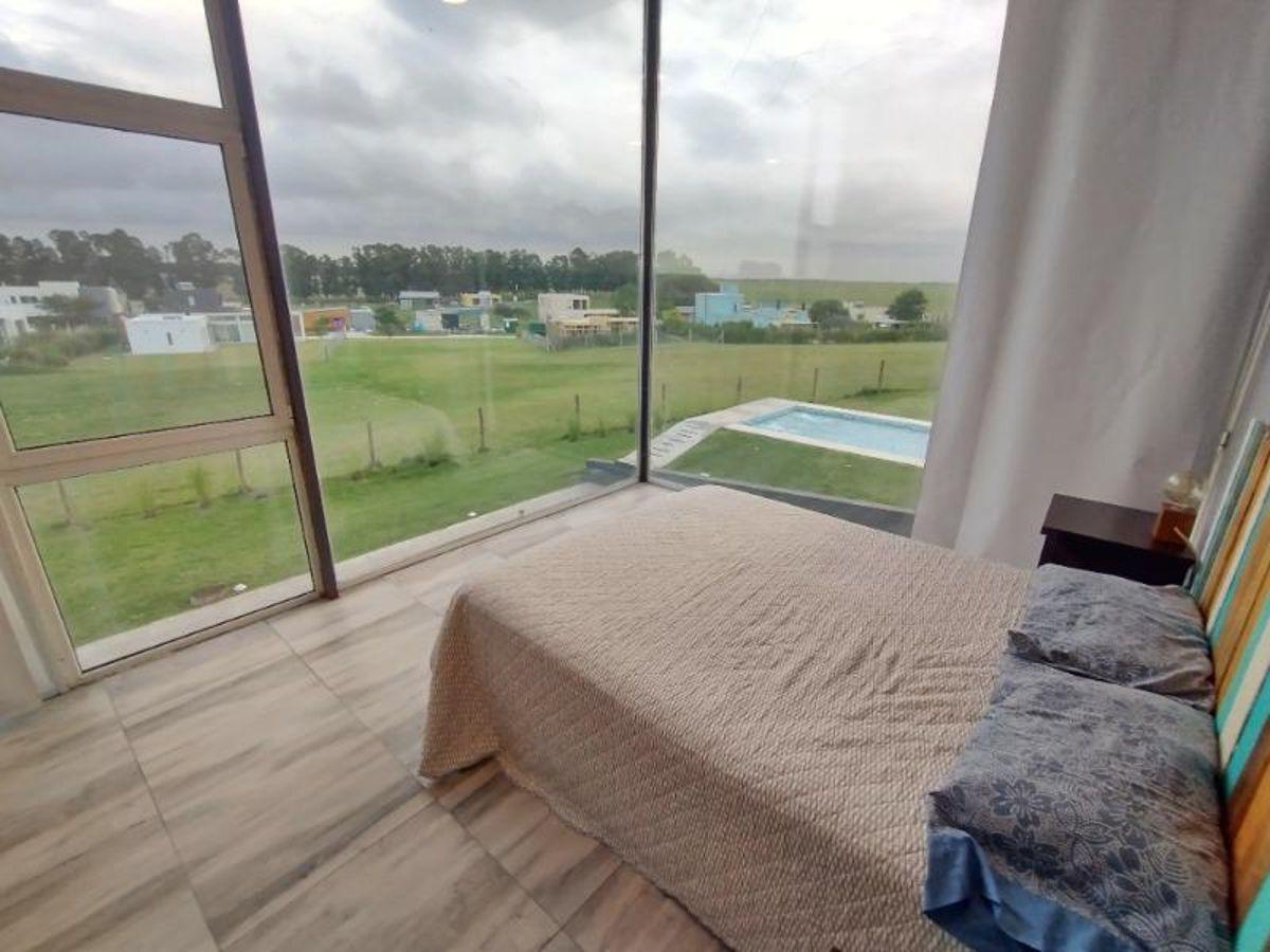 Foto de Chalet Moderno de 5 Ambientes con Pileta - Barrancas de San Benito, imagen 5