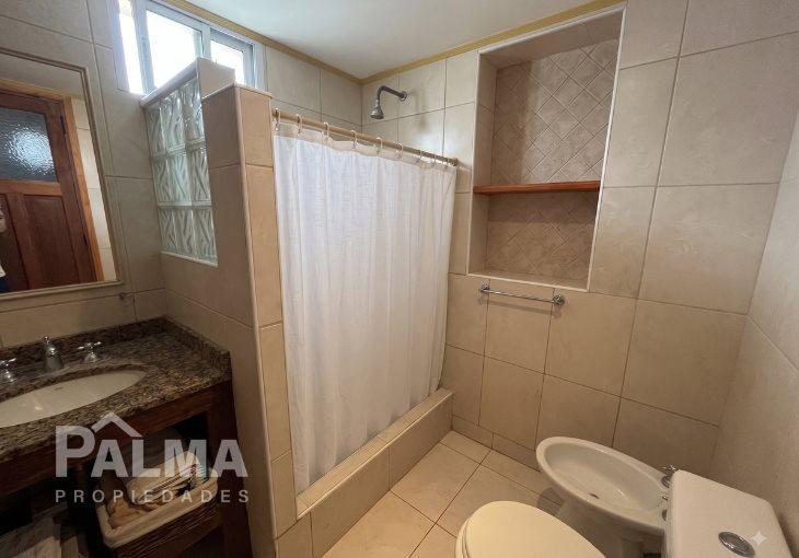 Foto de Alquiler oficina comercial sobre calle Güemes, imagen 3