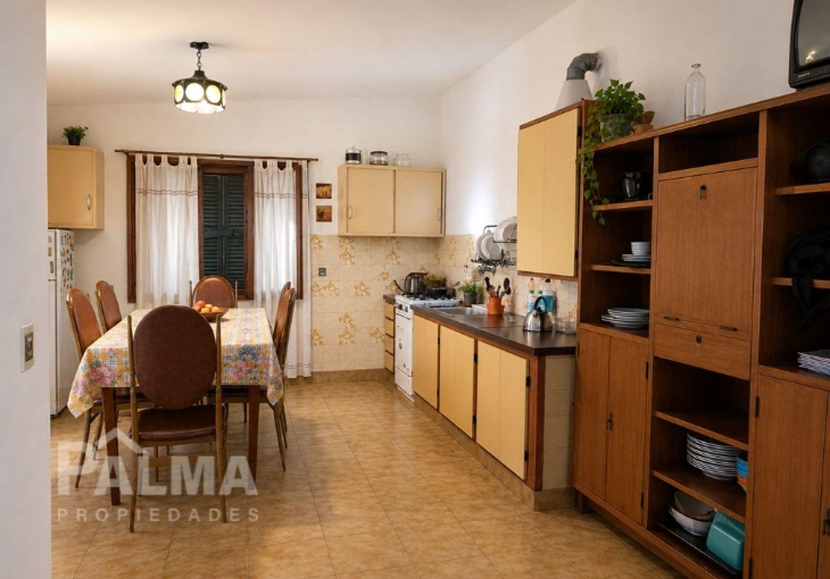Foto de VENTA CASA CON ESPECTACULAR TERRENO EN ESQUINA - PLAYA LOS LOBOS, imagen 2