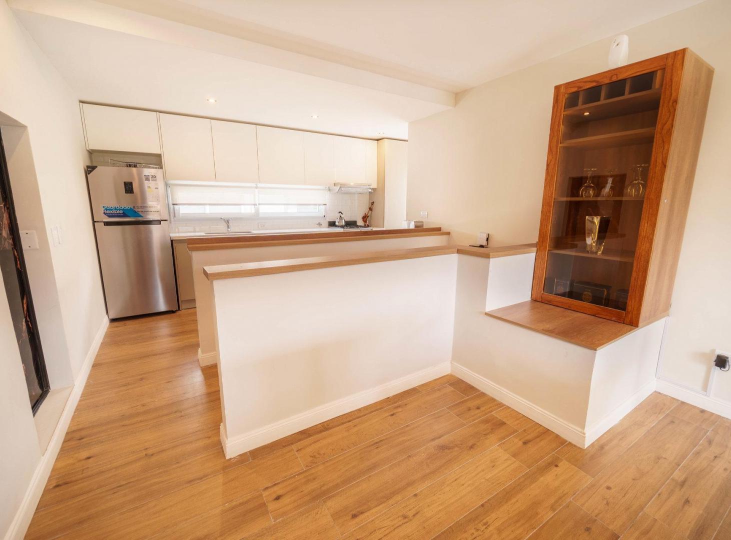 Foto de Duplex de cuatro ambientes con garage - Guemes, imagen 4