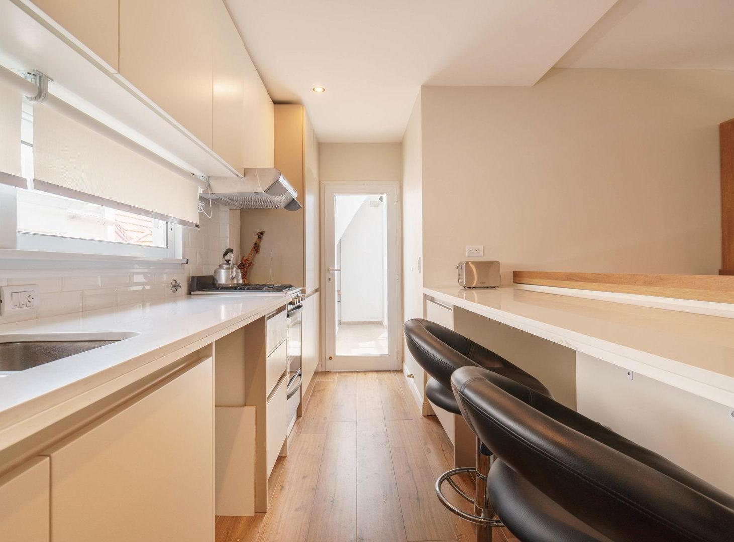 Foto de Duplex de cuatro ambientes con garage - Guemes, imagen 2
