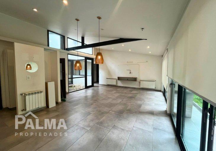 Foto de ALQUILER 24 MESES MODERNA CASA 4 AMBIENTES CON GARAGE CUBIERTO, imagen 4