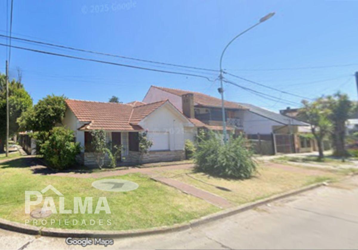 Foto de Venta Casa 3 Amb con Dos Cocheras y Terraza - Parque Luro, imagen 2