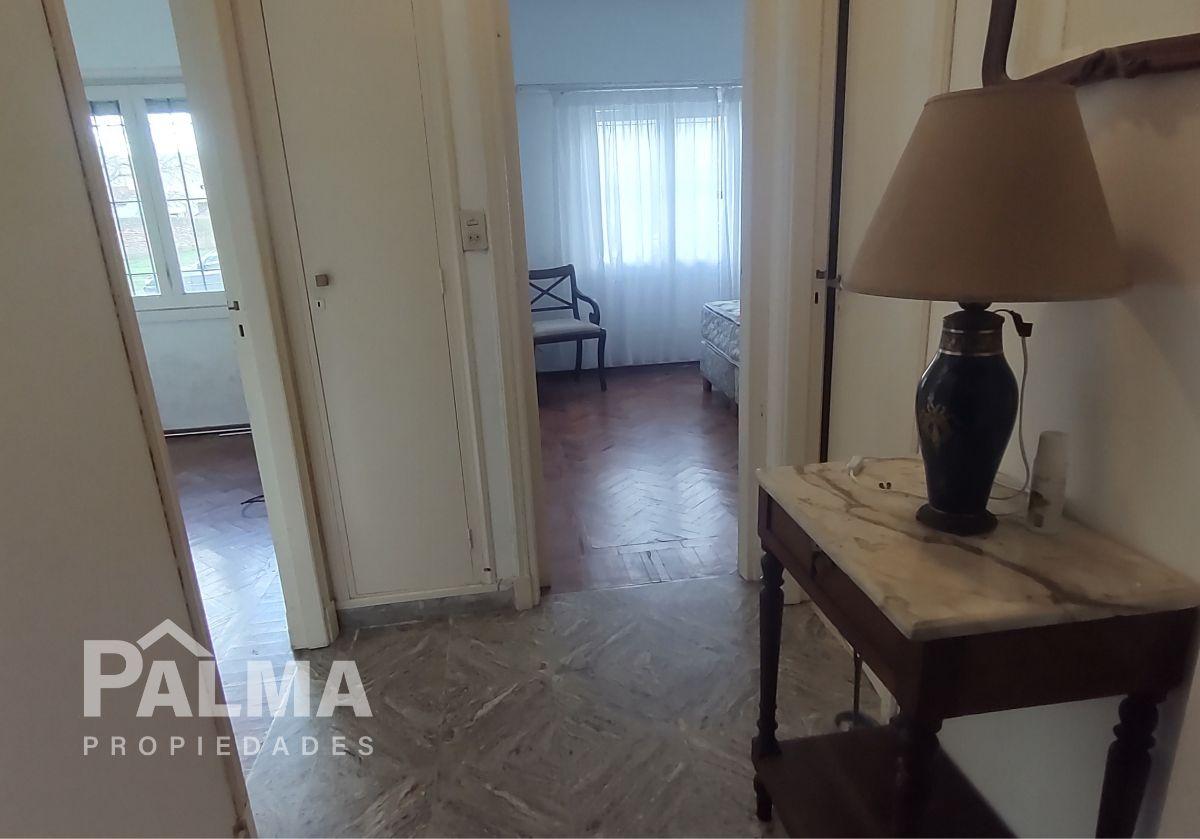 Foto de Venta Casa 3 Amb con Dos Cocheras y Terraza - Parque Luro, imagen 5