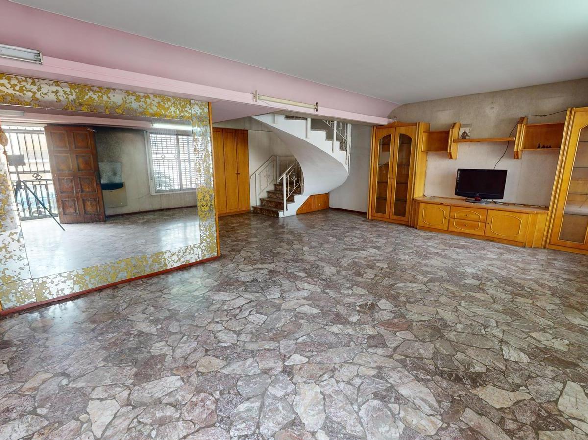 Venta Casa 7 Amb con Pileta en Velez Sarfield, Floresta 2
