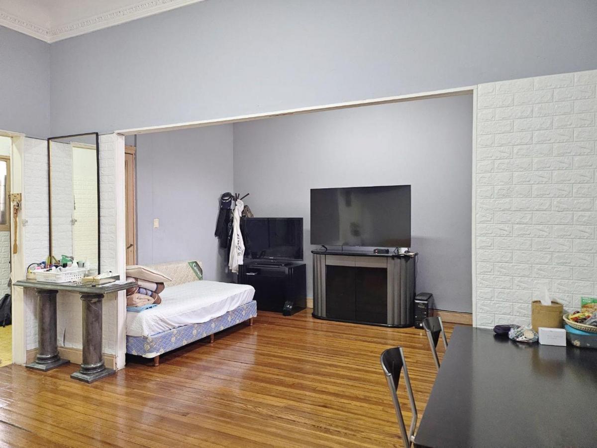 Venta Depto Estilo PH Once con Gran Terraza Propia 1