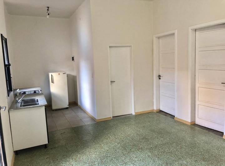 ALQUILER PH 3 AMBIENTES CON PATIO Y TERRAZA EN VILLA LYNCH 1