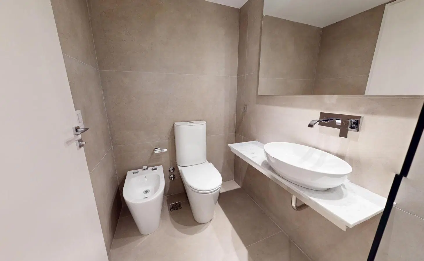 Departamento en  VENTA 4 Amb con Dependencia Full Amenities 2