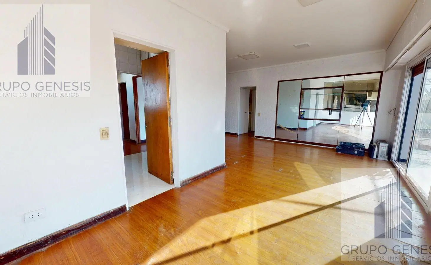 VENTA DEPARTAMENTO 4 AMBIENTES CON BALCON  BALVANERA 3