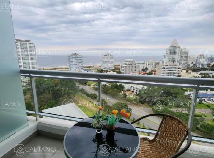 Apartamento en venta en torre One, 1 dormitorio amueblado, vista al mar, playa brava