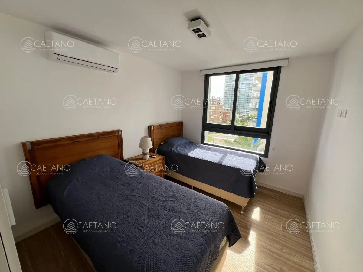 Venta apartamento 2 dormitorios. Playa brava, Punta del Este 4