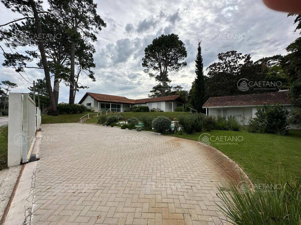 Foto de Venta Casa Cantegril, Punta Del Este, imagen 1