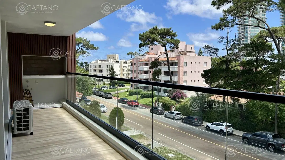 Apartamento en alquiler en Playa Mansa, 2 dormitorios 5