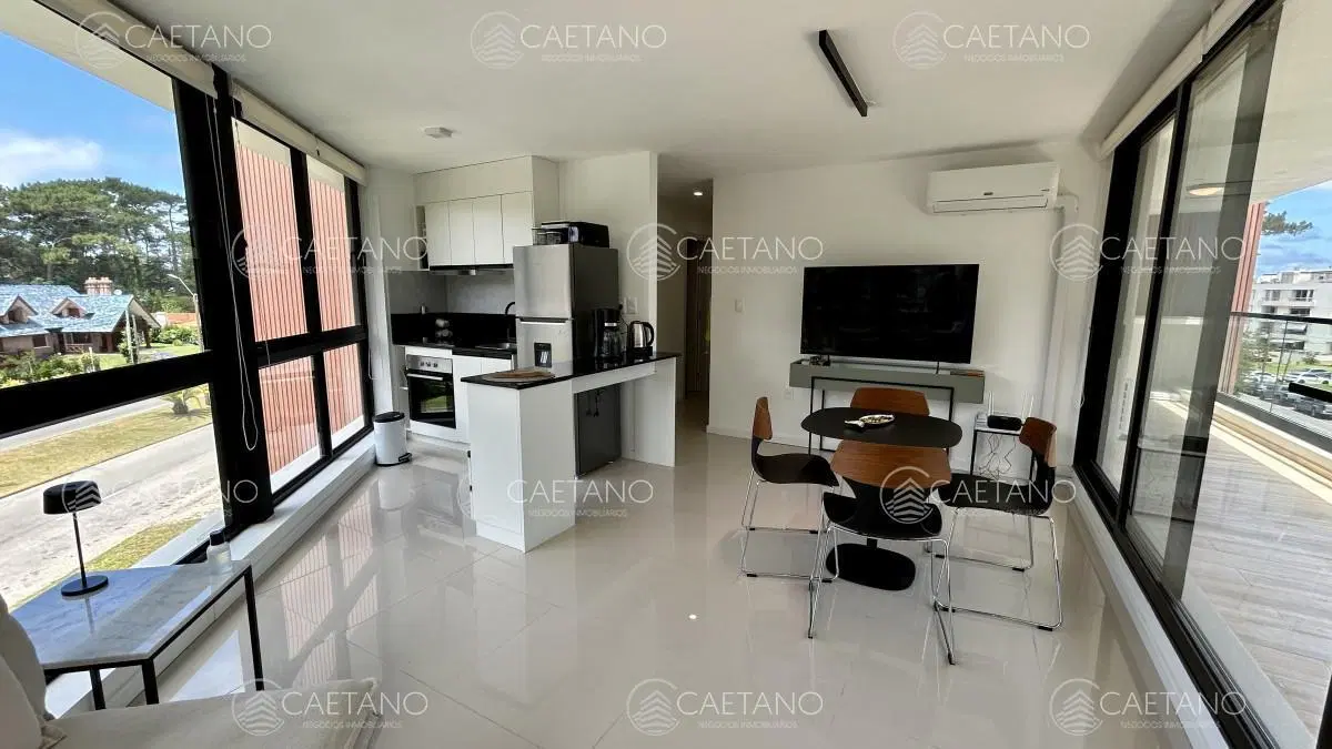 Apartamento en alquiler en Playa Mansa, 2 dormitorios 3