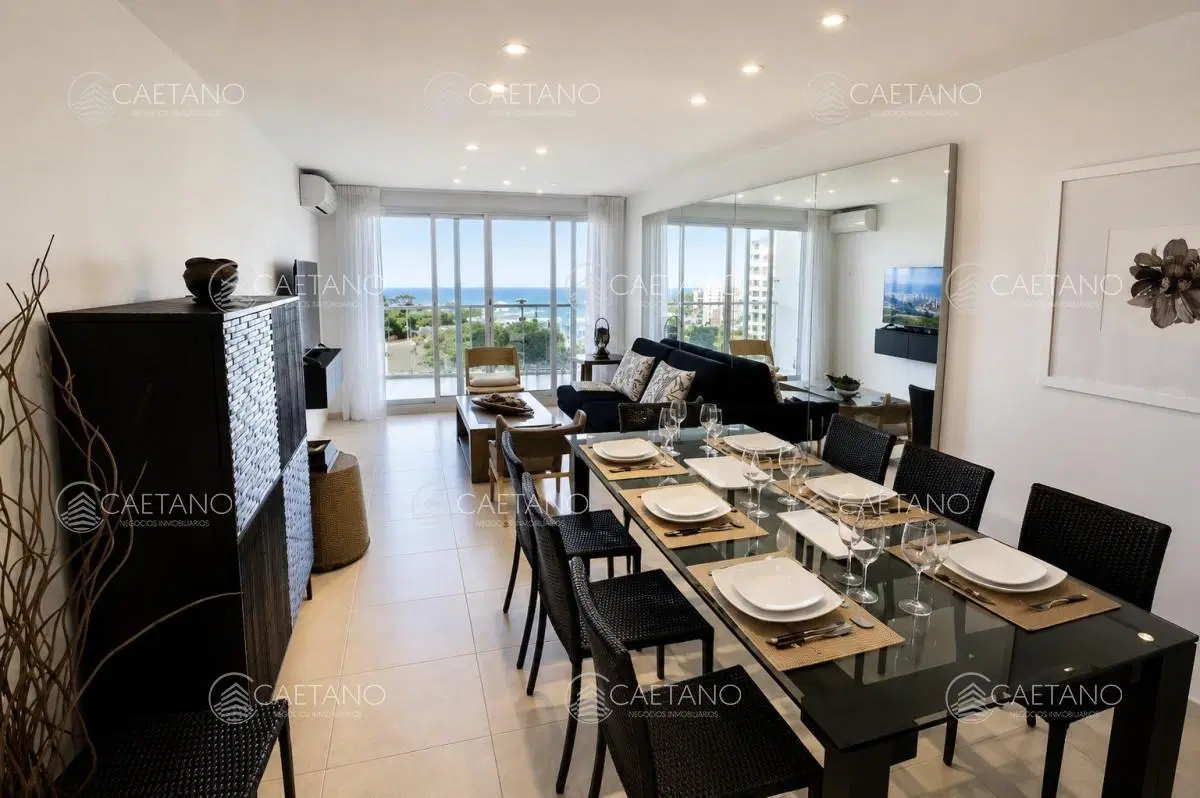 Apartamento en venta de 2 dormitorios en Playa Mansa 2
