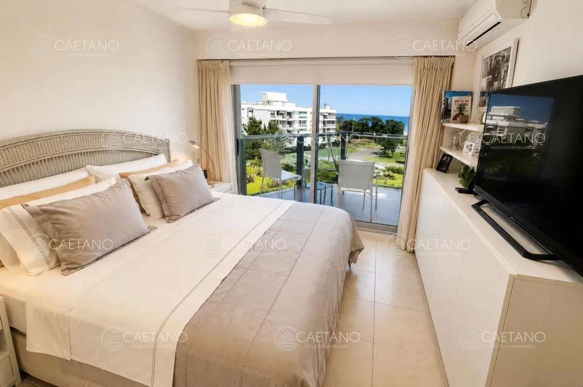 Apartamento en venta de 2 dormitorios en Playa Mansa 5