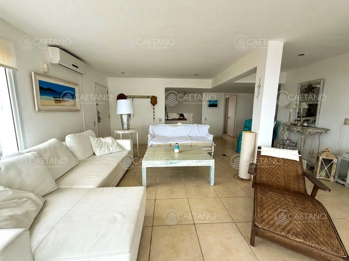 Apartamento de 4 dormitorios en primera linea de la Mansa 2