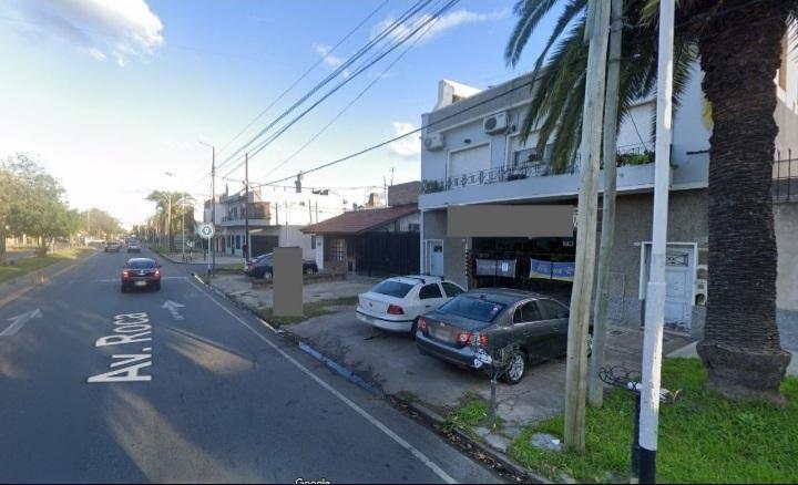 Venta Local en Avellaneda, Crucecita, taller con Patio.