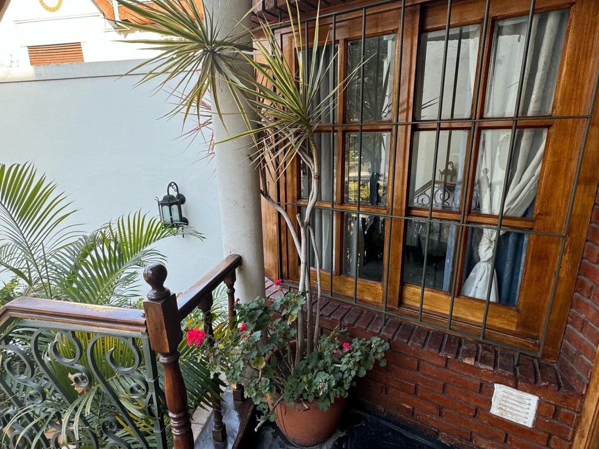 Duplex Frente a La Placita 11 de Noviembre - Flores 2