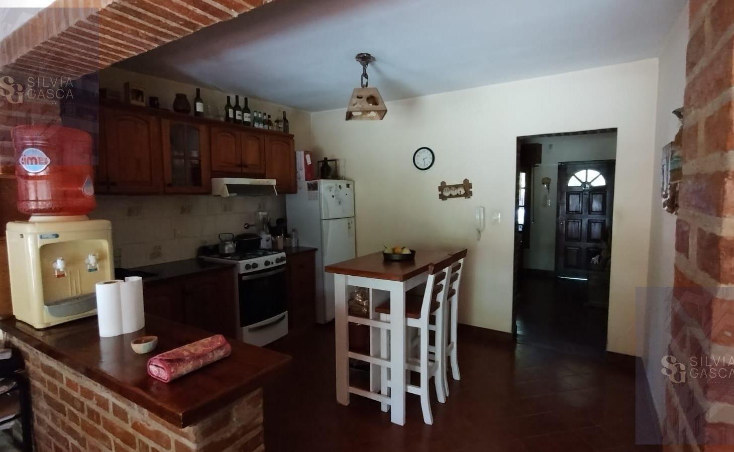Foto de Venta Casa en General Las Heras con parque y pileta., imagen 4