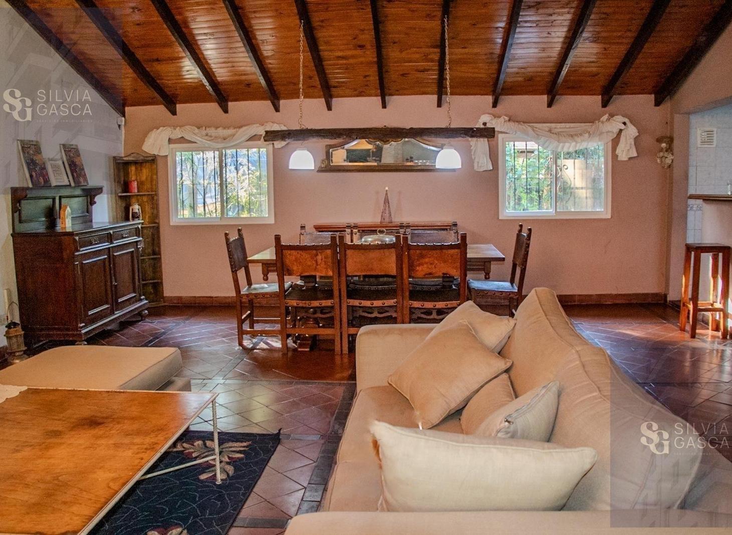 Foto de Casa Quinta con Pileta y amplio parque - Tortuguitas- Parrilla-Cocheras, imagen 4