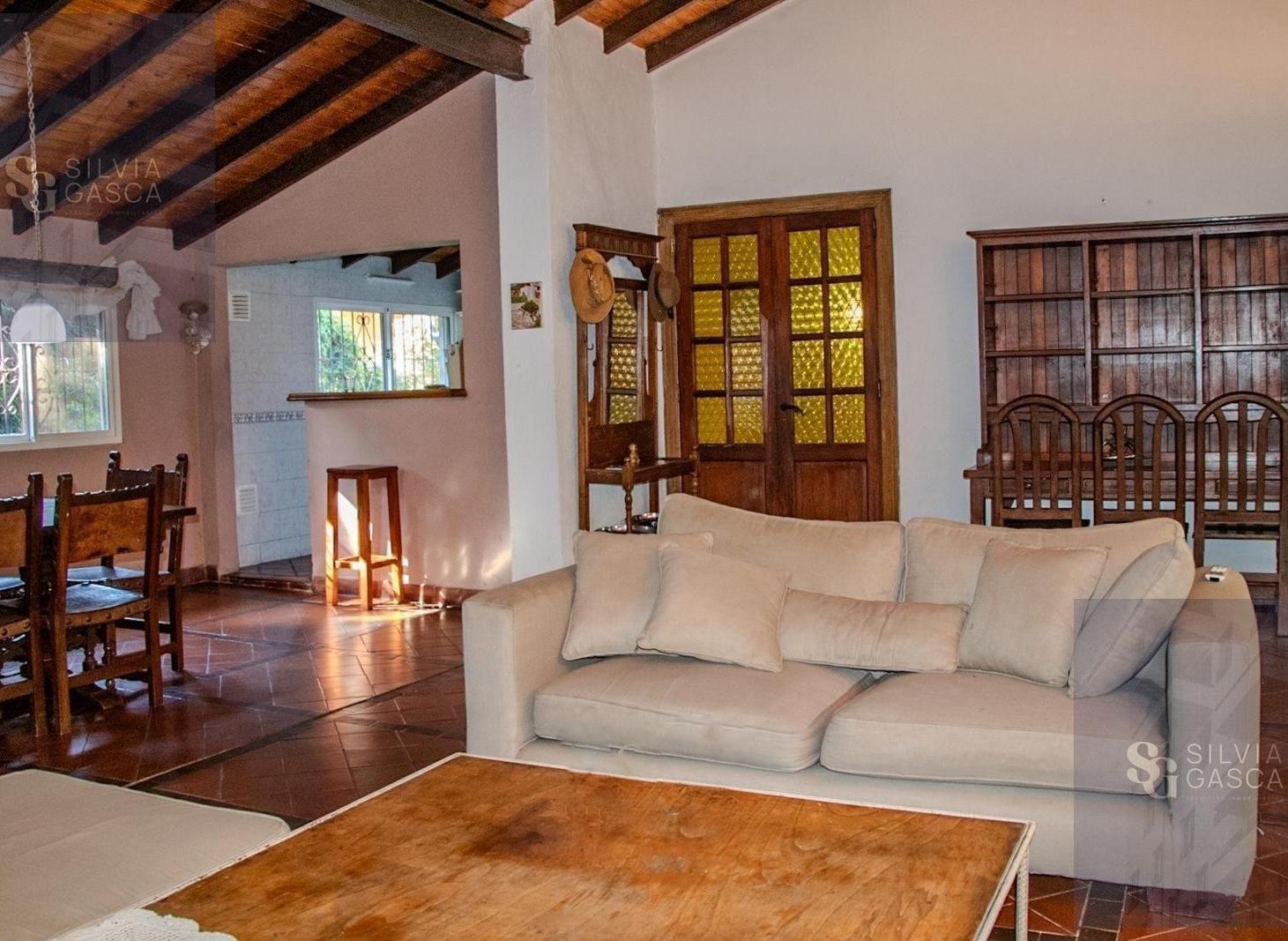 Foto de Casa Quinta con Pileta y amplio parque - Tortuguitas- Parrilla-Cocheras, imagen 1