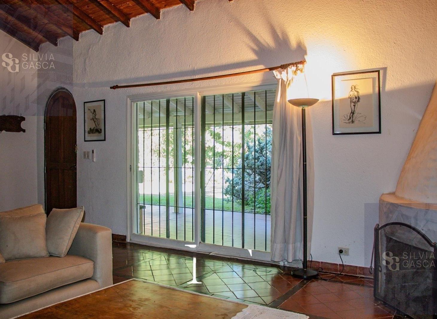 Foto de Casa Quinta con Pileta y amplio parque - Tortuguitas- Parrilla-Cocheras, imagen 2