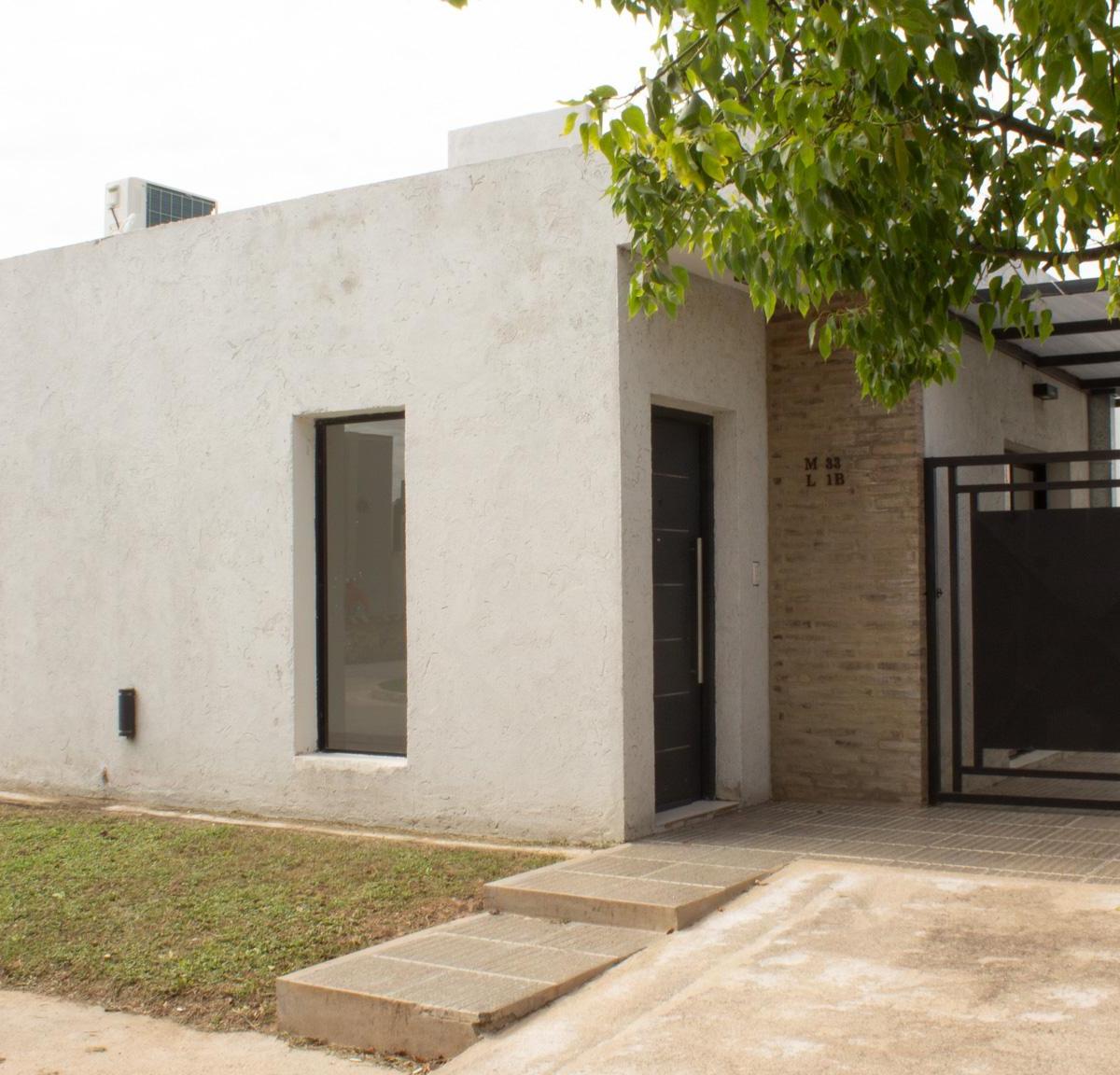 Casa Esquina en Claros Village - Venta Directa 3