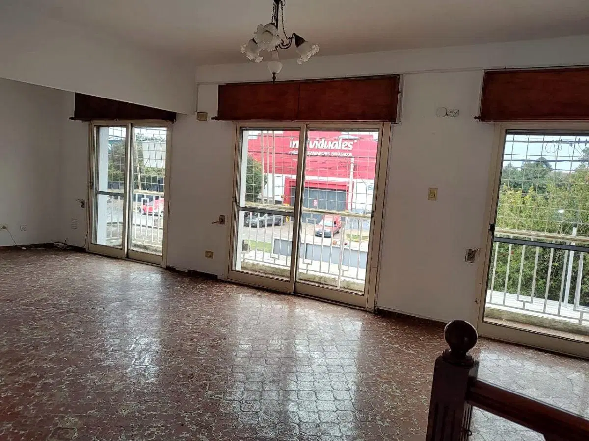 PH de 70 m2 con 2 dormitorios en alquiler en Distrito Sudoeste 1