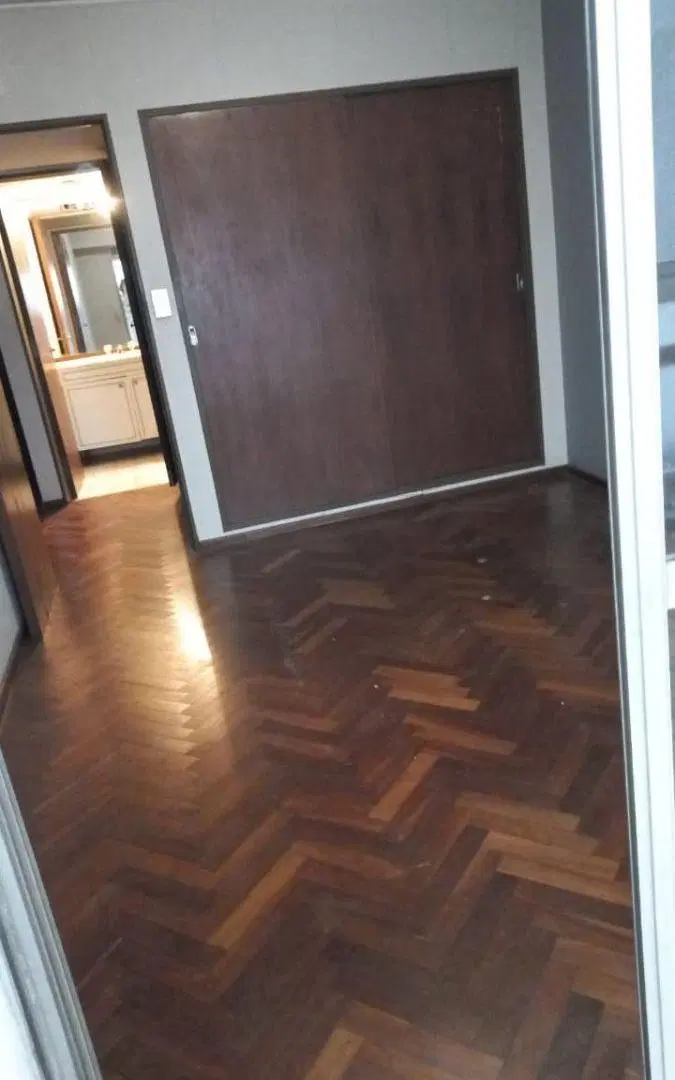 Departamento de 150 m2 con 3 dormitorios en alquiler en Centro con cochera 5