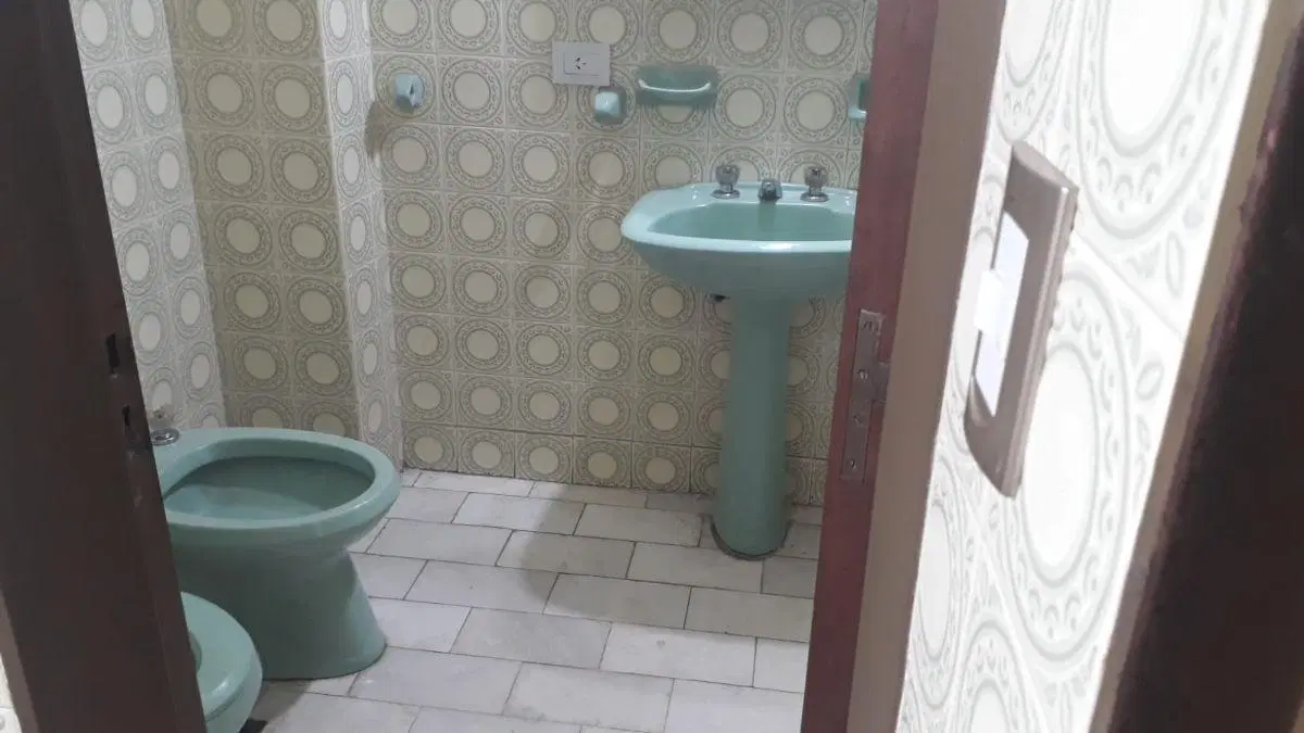 Departamento de 150 m2 con 3 dormitorios en alquiler en Centro con cochera 3