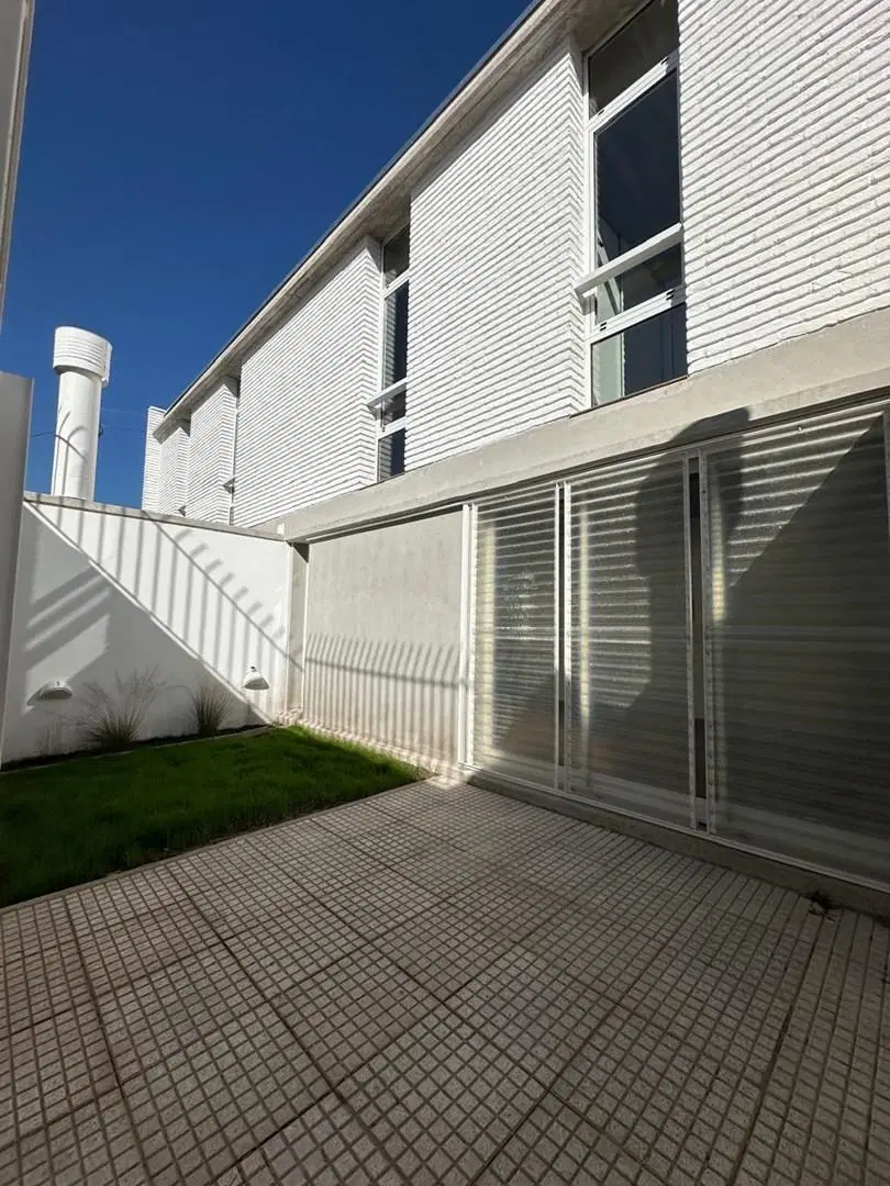 Departamento PH en Alquiler en Banfield Este, Banfield, Lomas de Zamora 3