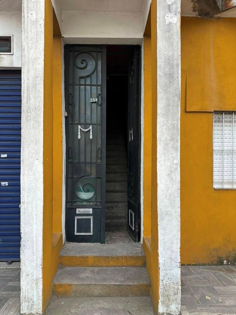 Foto de Departamento PH en Alquiler en Lomas de Zamora, G.B.A. Zona Sur, Argentina, imagen 2