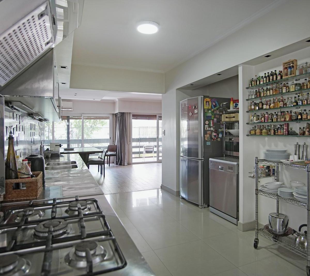 Espectacular - Departamento 5 Ambientes - Cochera Cubierta - Reciclado 4