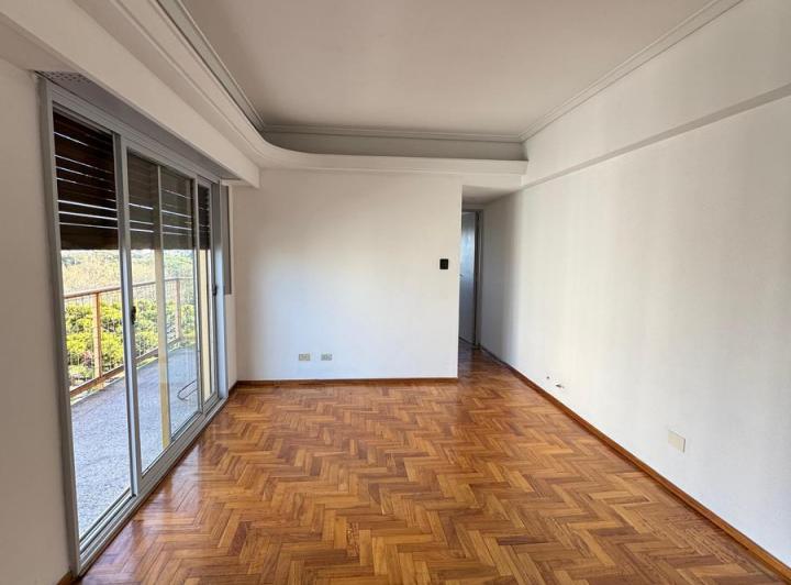 Departamento-Balcon Aterrazado-Super Luminoso-Vista al Parque- Amplio 1