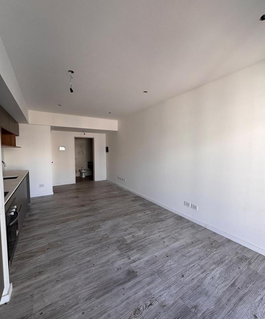Foto de Monoambiente muy luminoso con terraza con jacuzzi y sum, imagen 5