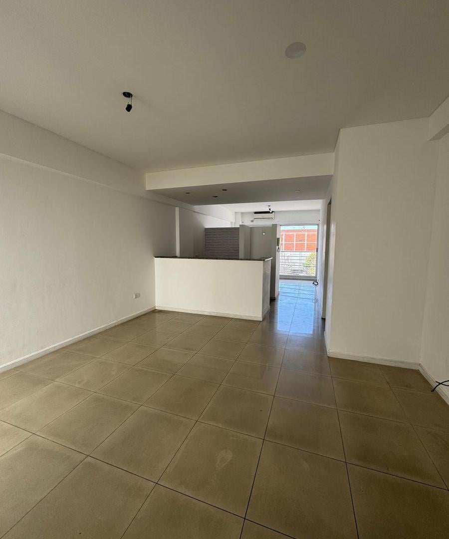 Foto de Venta-Departamento-2 ambiente-Cochera fija y cubierta, imagen 1