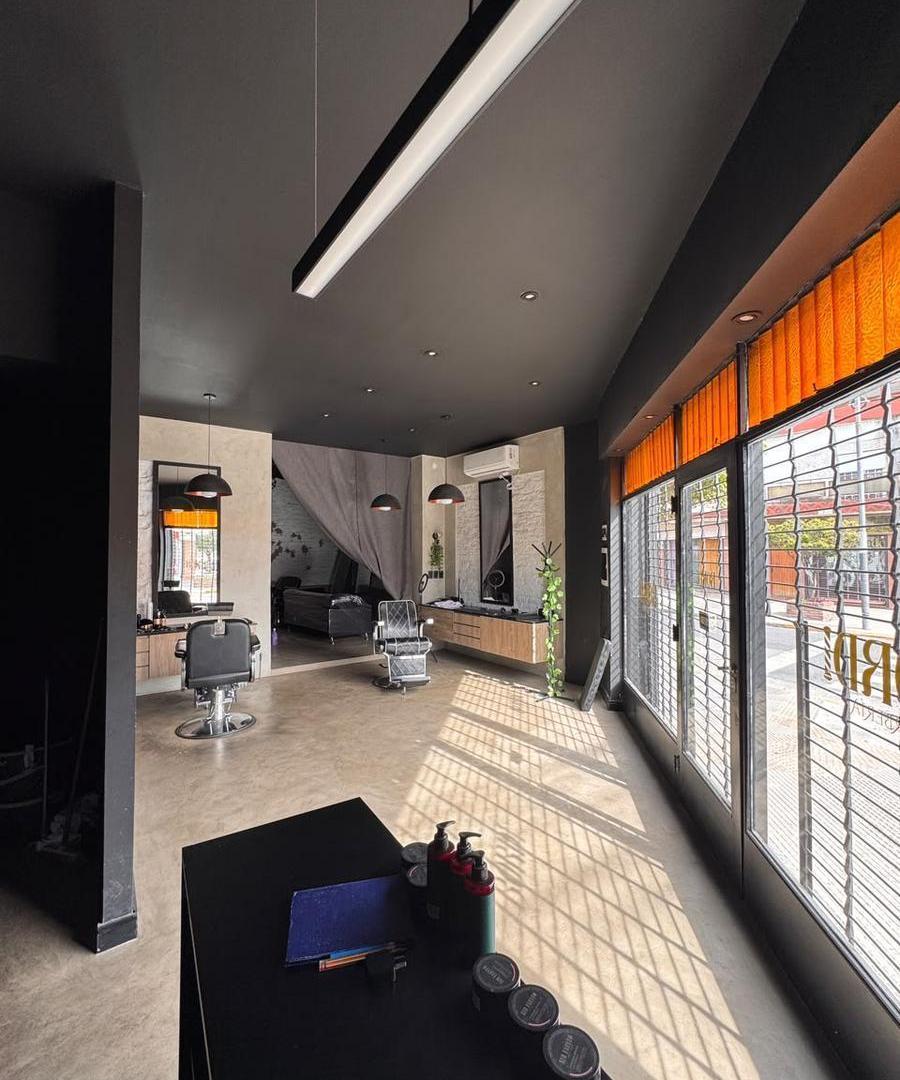 Foto de Local Comercial- Muy Amplio-Apto Varios rubros, imagen 3