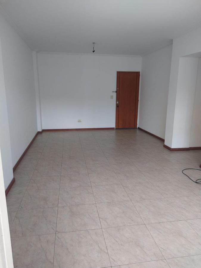 Foto de 3 Departamento - Villa Luro- Cocina Independiente-Cochera fija, imagen 4