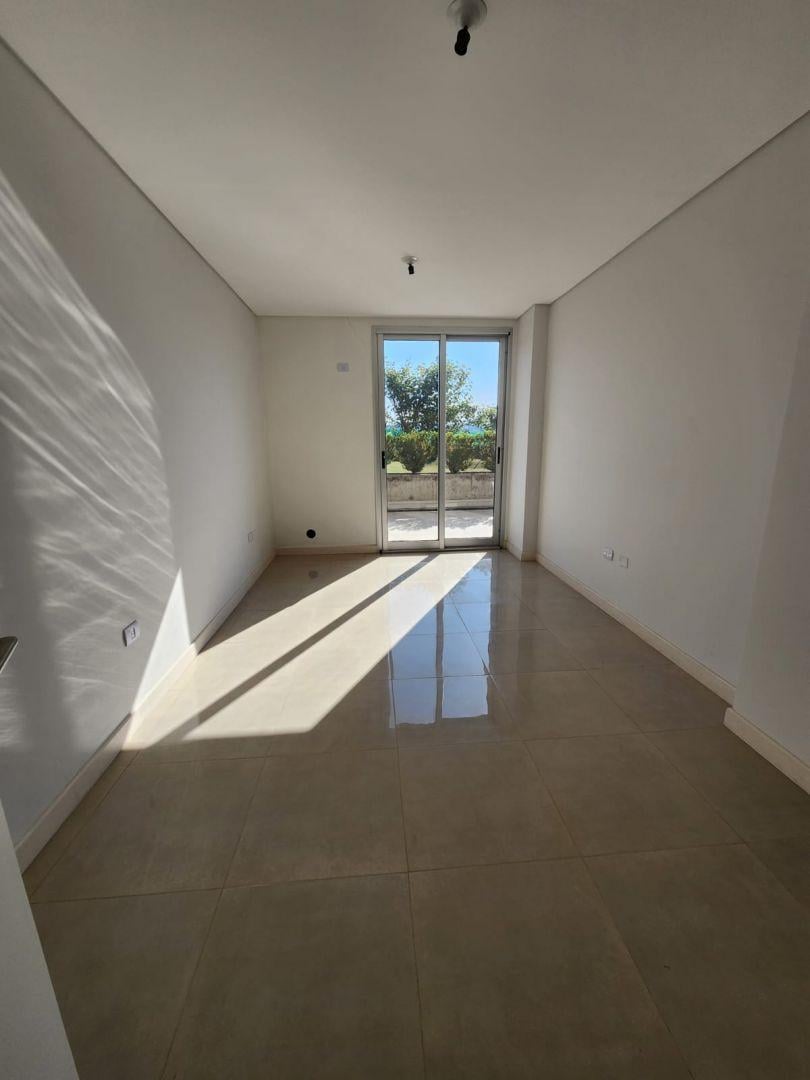 Departamento 2 dormitorios. | av presidente peron 1700