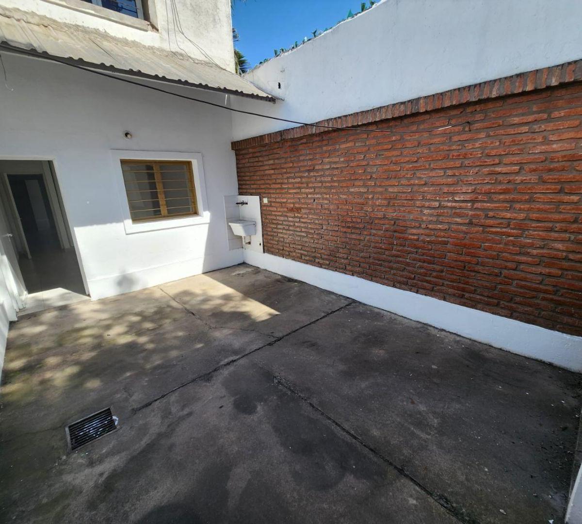 Departamento 1 Dormitorio. | Rivadavia 1300 1